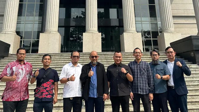 Amandemen Baswedan dkk.  Mereka menggugat UU KPK tentang Batasan Usia Pimpinan di Mahkamah Konstitusi