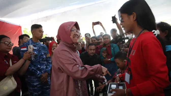 Dinsos Sumba Timur, Menteri Sosial Risma mendorong masyarakat dan pendukungnya untuk meningkatkan kesadaran