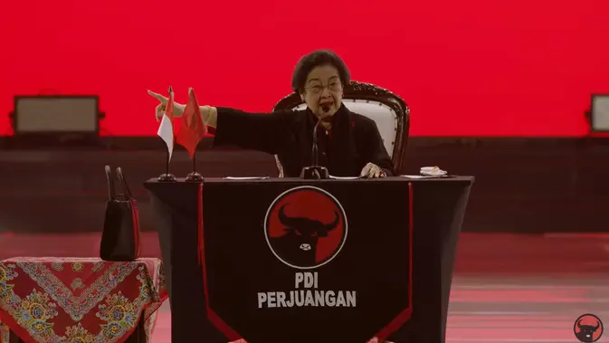 Saat Kader PDIP meneriakkan nama Jokowi di Rakernas ke-5, Megawati menyinggung hal tersebut.